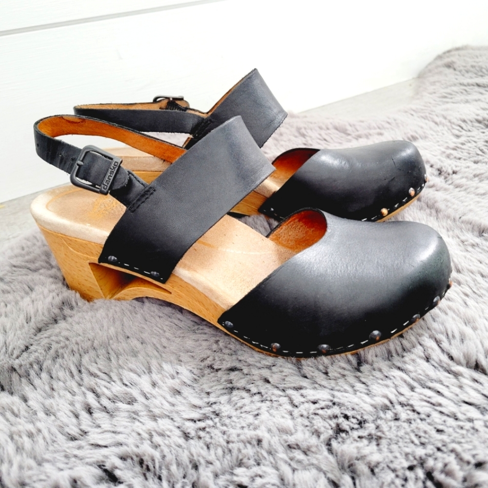75 Dansko summer strap clog